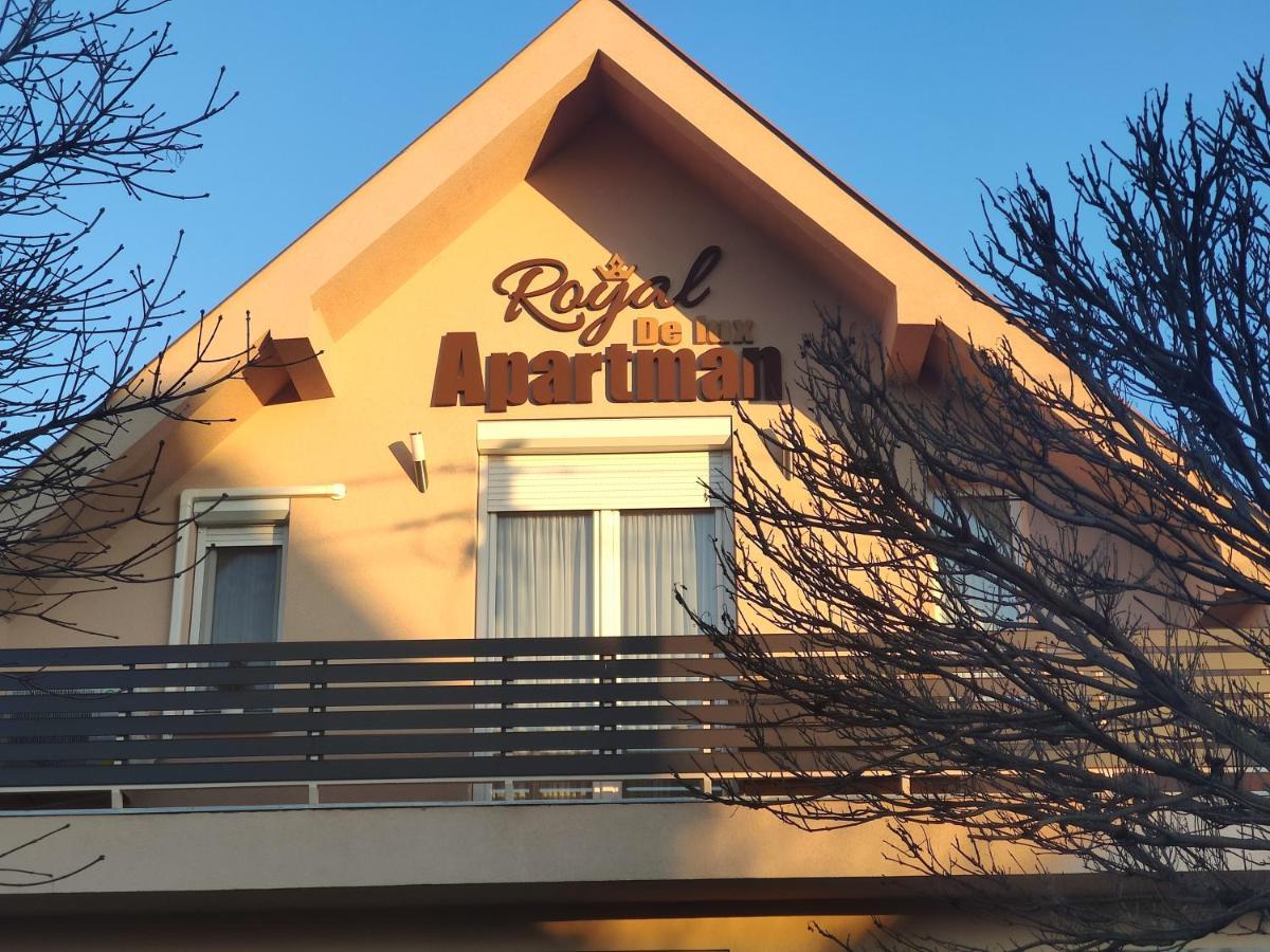 דירות Hajdúszoboszló Royal De Lux מראה חיצוני תמונה